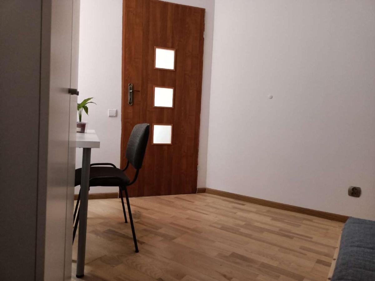 Cruz Mieszkanie Pokoje Centrum Przytulny Czysty Lokal Na Noc Łódź Exterior foto