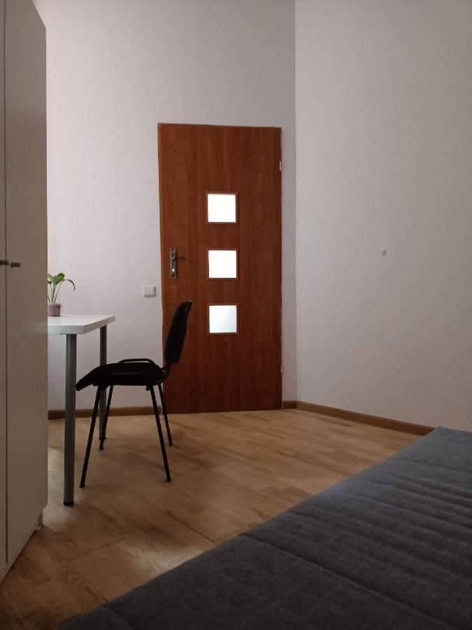 Cruz Mieszkanie Pokoje Centrum Przytulny Czysty Lokal Na Noc Łódź Exterior foto